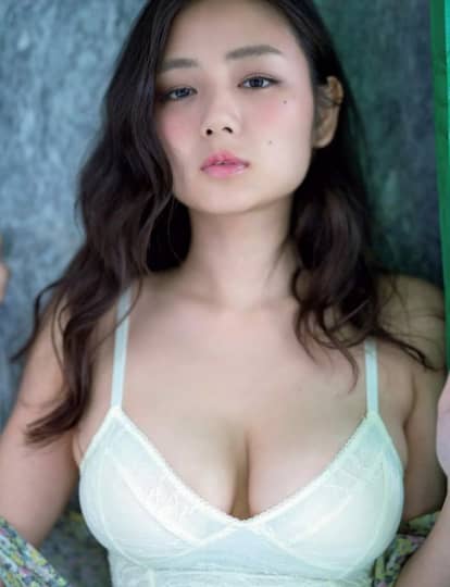 片山萌美 エロ