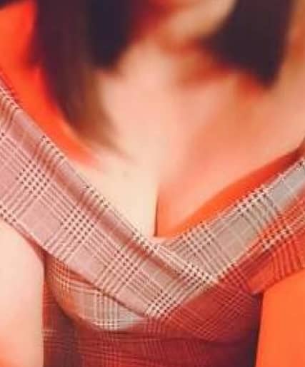女性