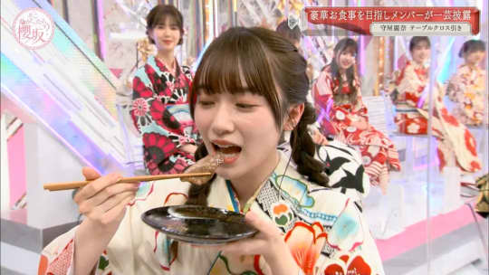 守屋麗奈 おっぱい