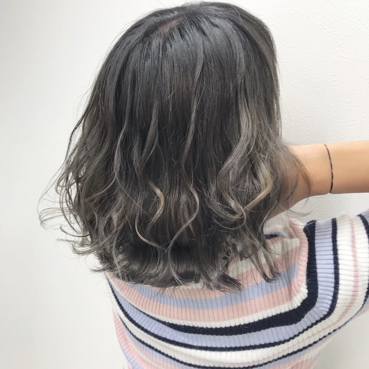 ハイライトヘアカラーとは？その意味や髪を綺麗に見せる方法を紹介