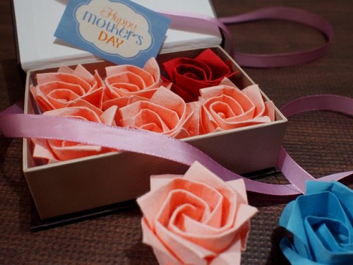 花の折り紙の簡単作り方15選 立体から花束まで プレゼントに