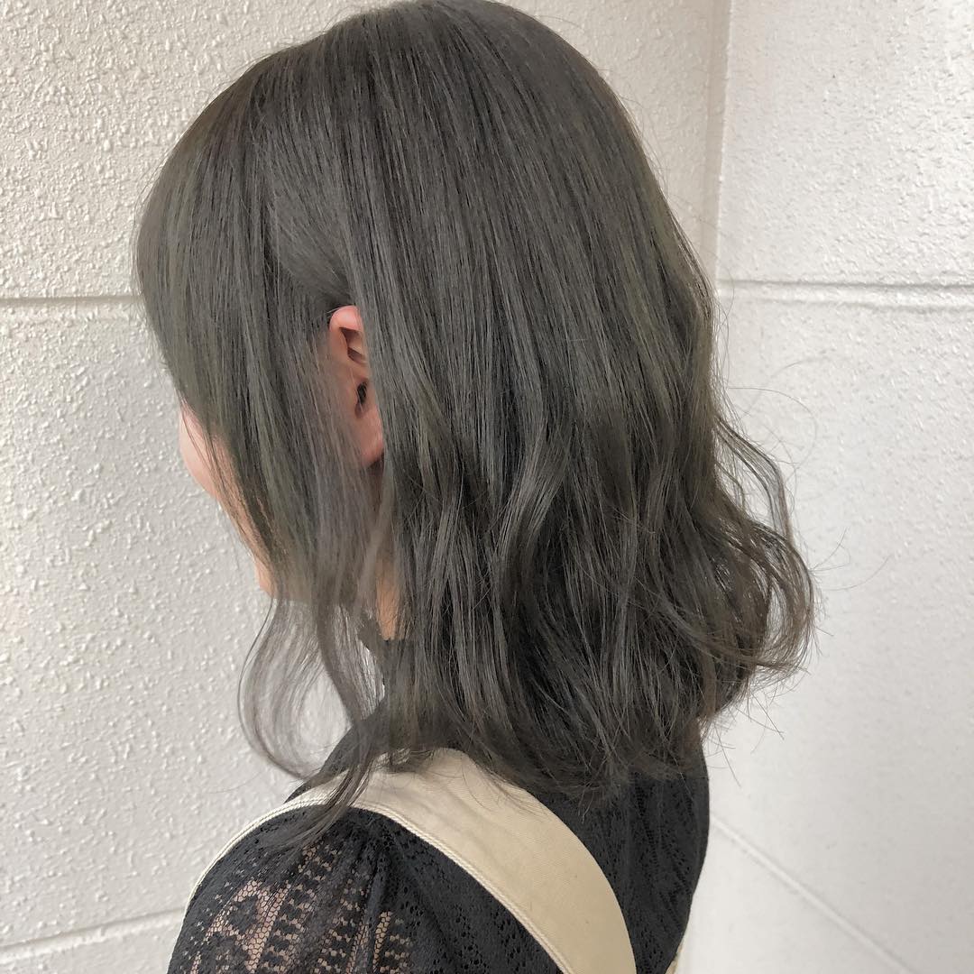 グリーンアッシュのおしゃれなヘアカラー厳選 冬に暗めヘアにしたい