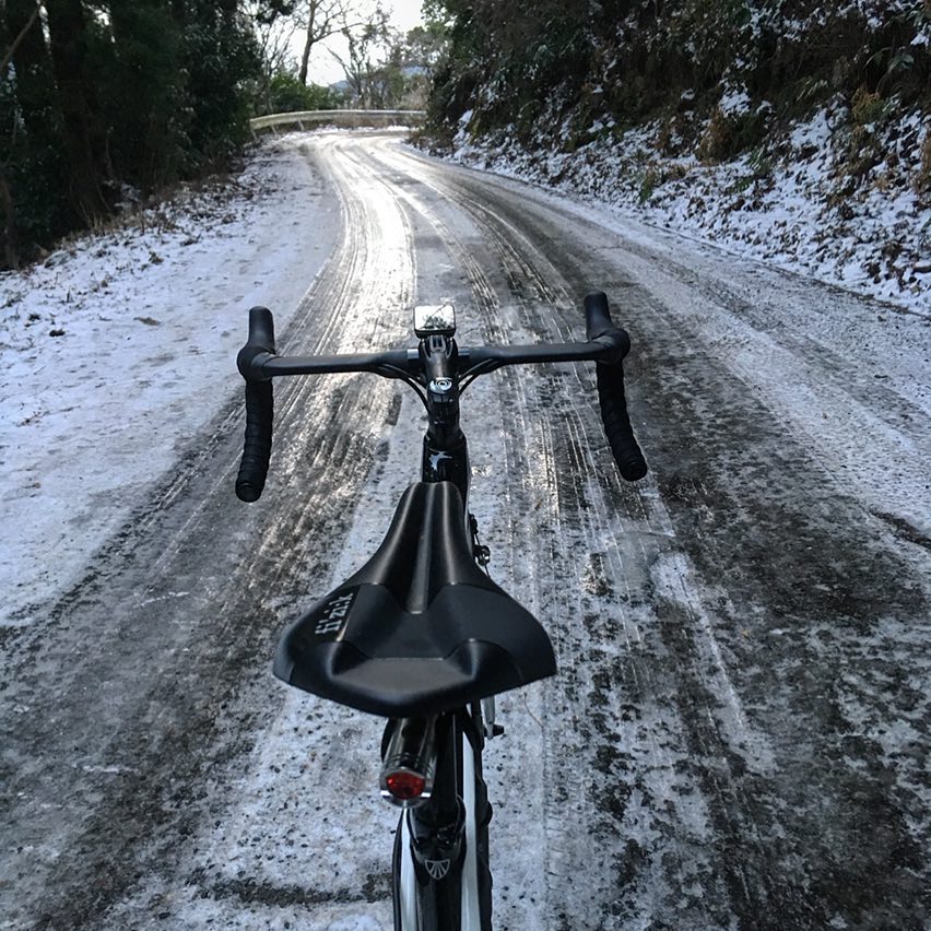 雪 自転車 危ない