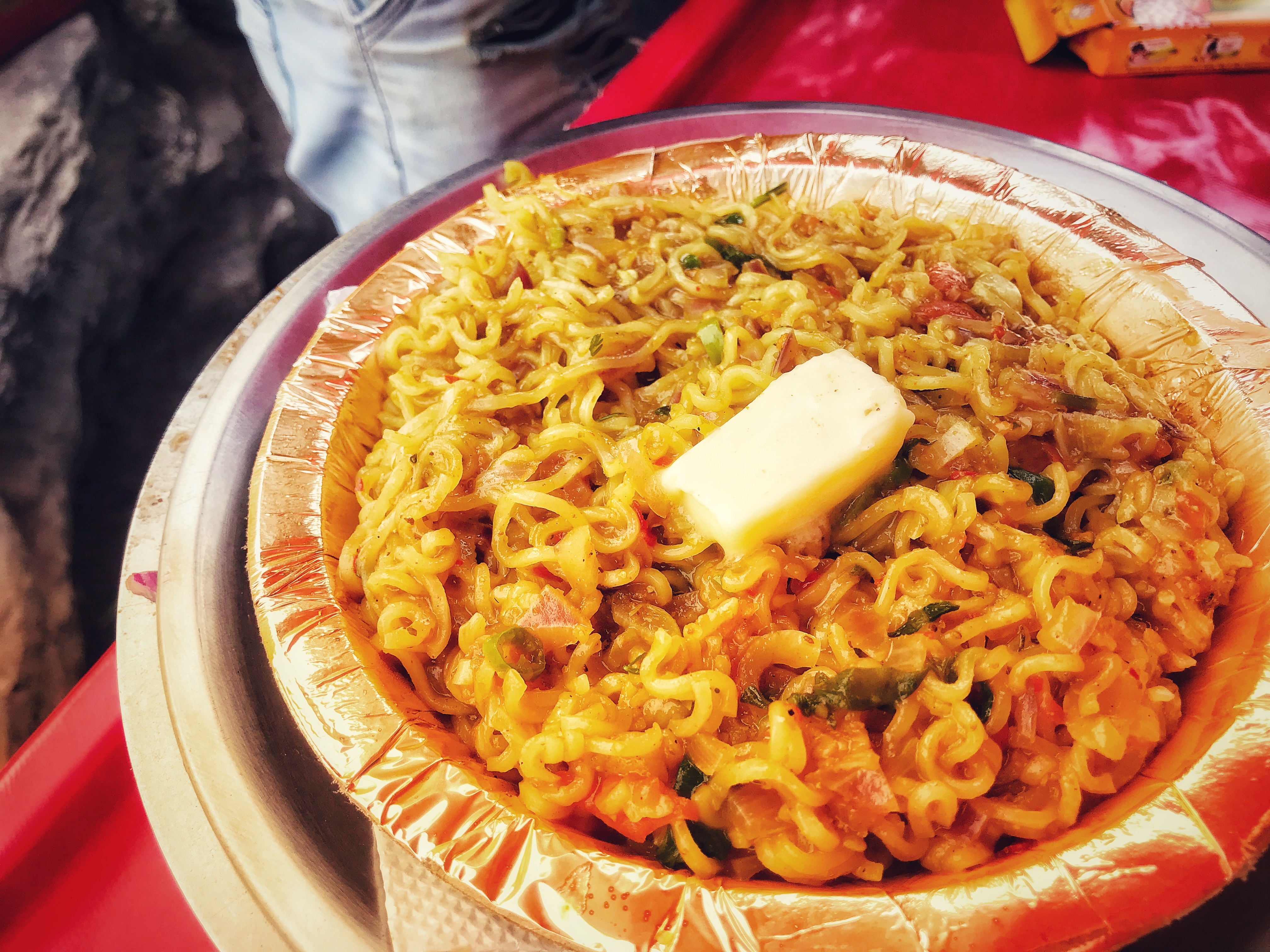 デリーの袋麺 マギー
