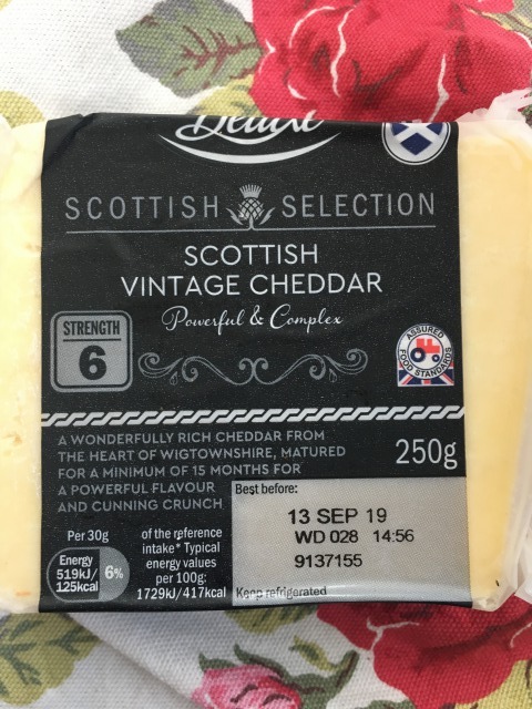 スコットランドのオートケーキ チェダーチーズ