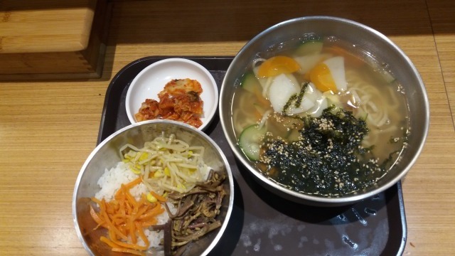 釜山ロッテデパートの食事2