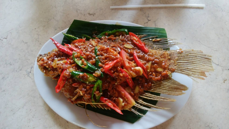PonDok ikan bAkAr kalimAntan料理
