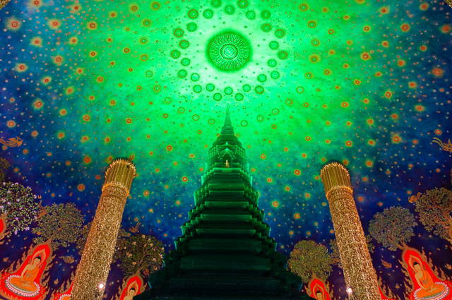 ワット・パクナムの天井画