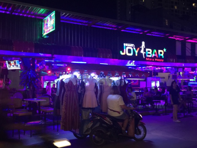 バイクの物売り