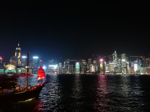 広東料理の本場 香港の夜景