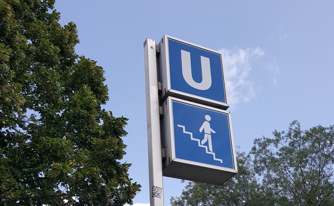 ドイツの地下鉄、U Bahn(ウーバーン)乗り場