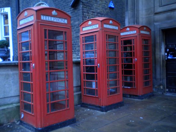 イギリス