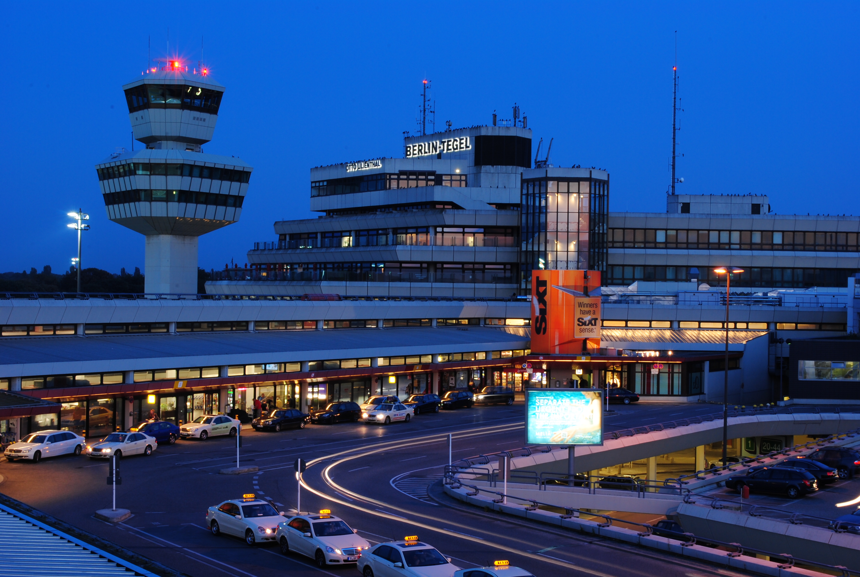日本発ベルリン着の空港はココ テーゲル国際空港ガイドまとめ 施設 市内へのアクセス方法解説付き 日本発ベルリン着の空港はココ テーゲル国際空港ガイドまとめ 施設 市内へのアクセス方法解説付き