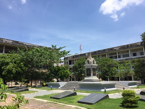 当時の収容所を見学できるトゥールスレン博物館