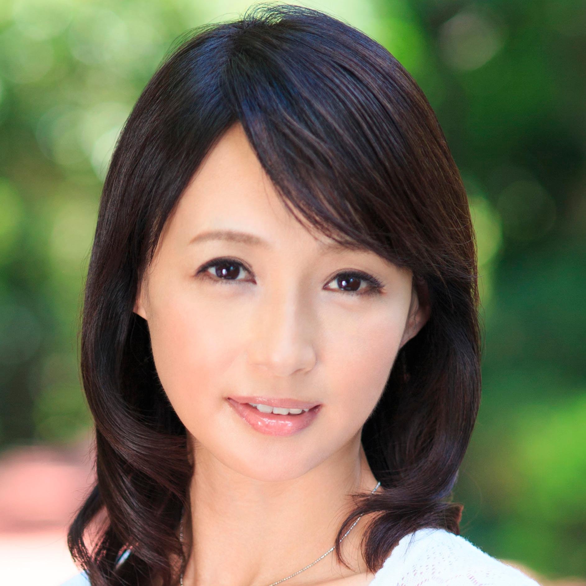 安野由美 無修正流出 【動画付き】安野由美の無修正動画が流出!?美し過ぎる熟女が魅せる過激動画5本! | happy-travel[ハッピートラベル]