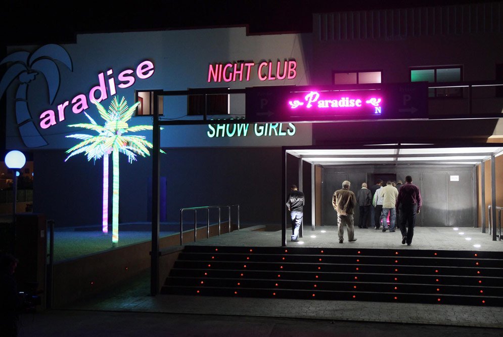 Club Paradise