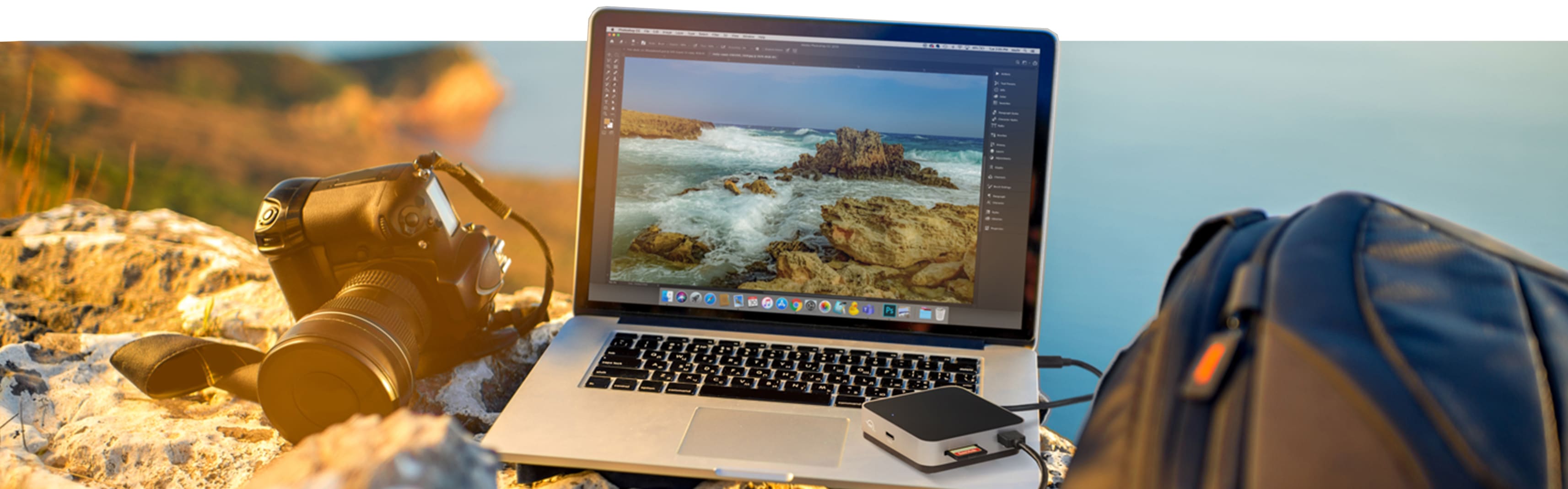 usb-c travel dock lifestyle