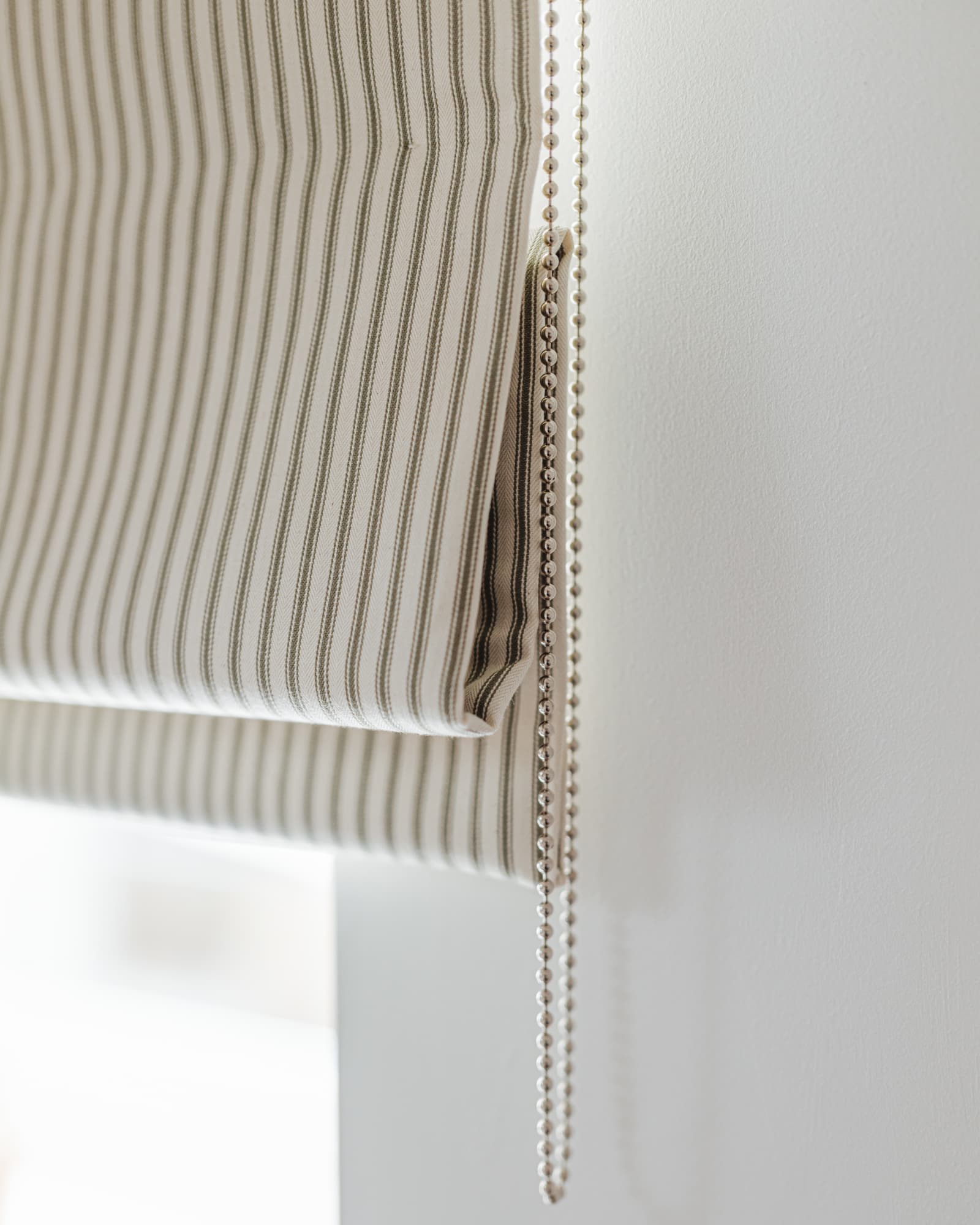 striped bedroom roman blinds