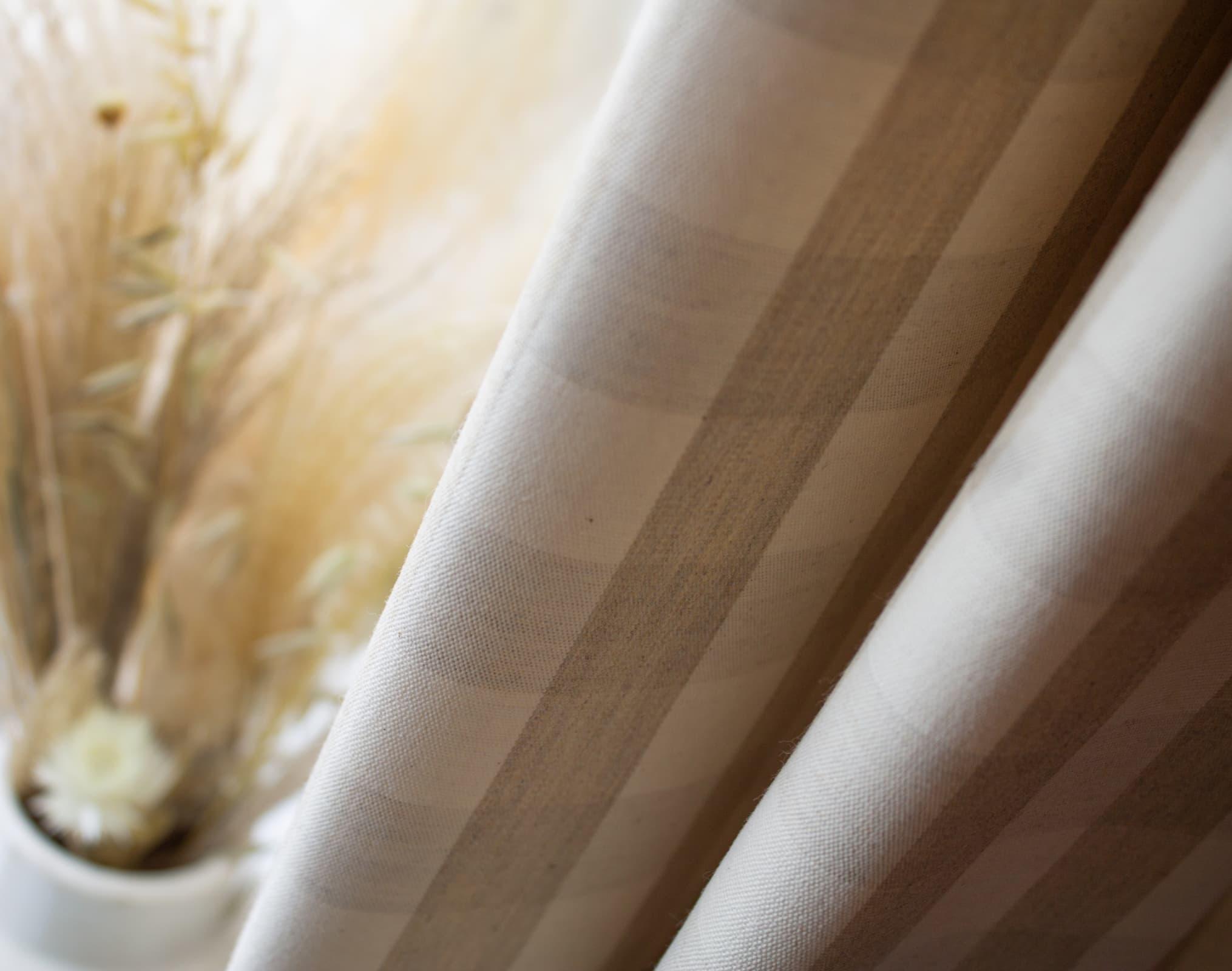 An image for the Tuscan Gingham collection.