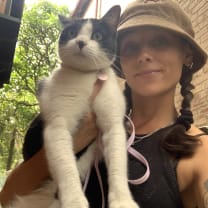 Thumbnail of Lucy V.
