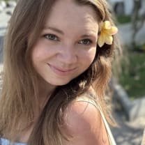 Thumbnail of Natalie W.