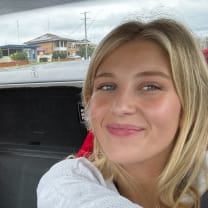 Thumbnail of olivia e.