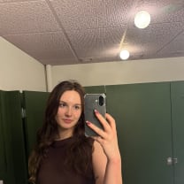 Thumbnail of Bella R.