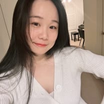 Thumbnail of Rachel Y.