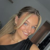 Thumbnail of Elli S.