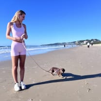 Thumbnail of Sianna v.