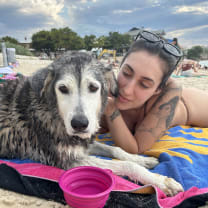 Thumbnail of Paloma S.