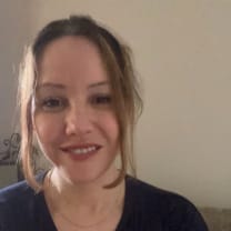 Thumbnail of Luana O.