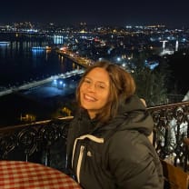 Thumbnail of Jacqueline Vitória  M.