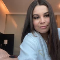 Thumbnail of Holly S.