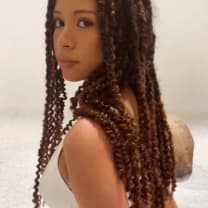 Thumbnail of Mia A.