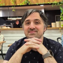 Thumbnail of Roberto B.