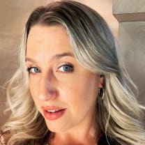 Thumbnail of Leah V.