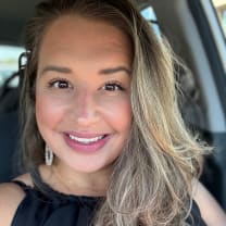 Thumbnail of Fernanda M.