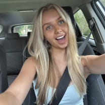 Thumbnail of Lara T.