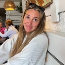 Thumbnail of Ines P.