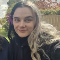 Thumbnail of Schakia S.