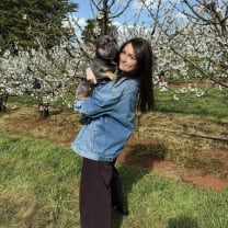 Thumbnail of Holly E.