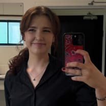 Thumbnail of Aoife M.