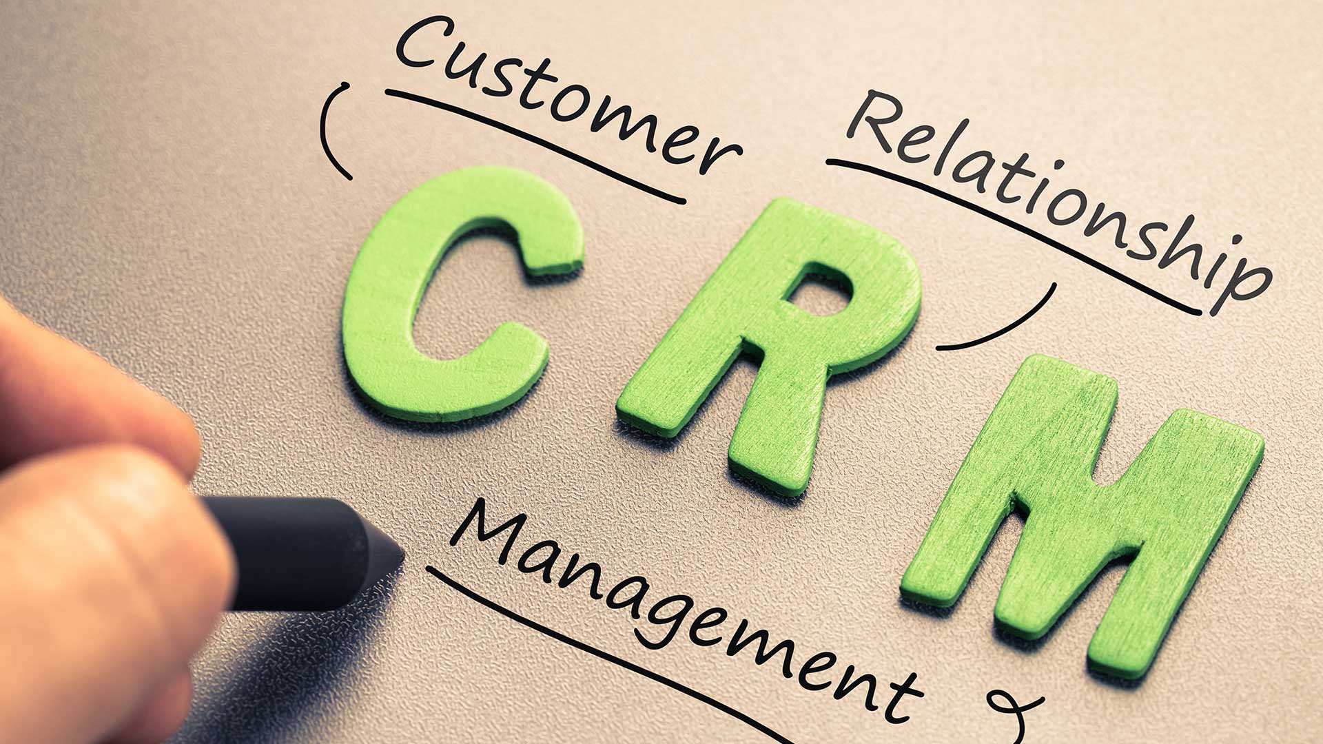 Định nghĩa chung CRM là gì theo Wikipedia