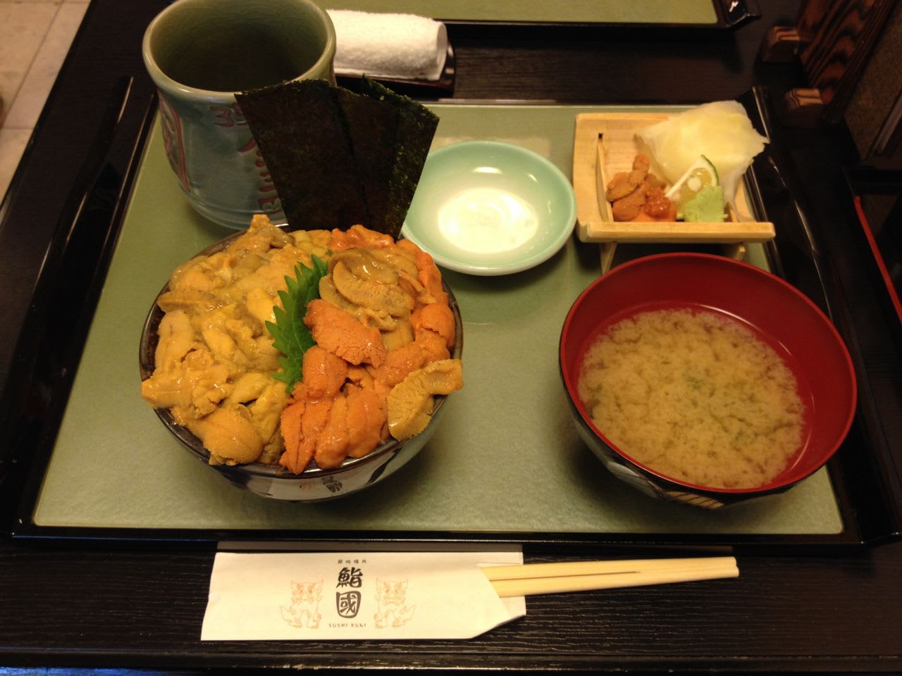 Look at this impressive original Ganso Kobore-uni-don (Overflowing Sea Urchin-don)!