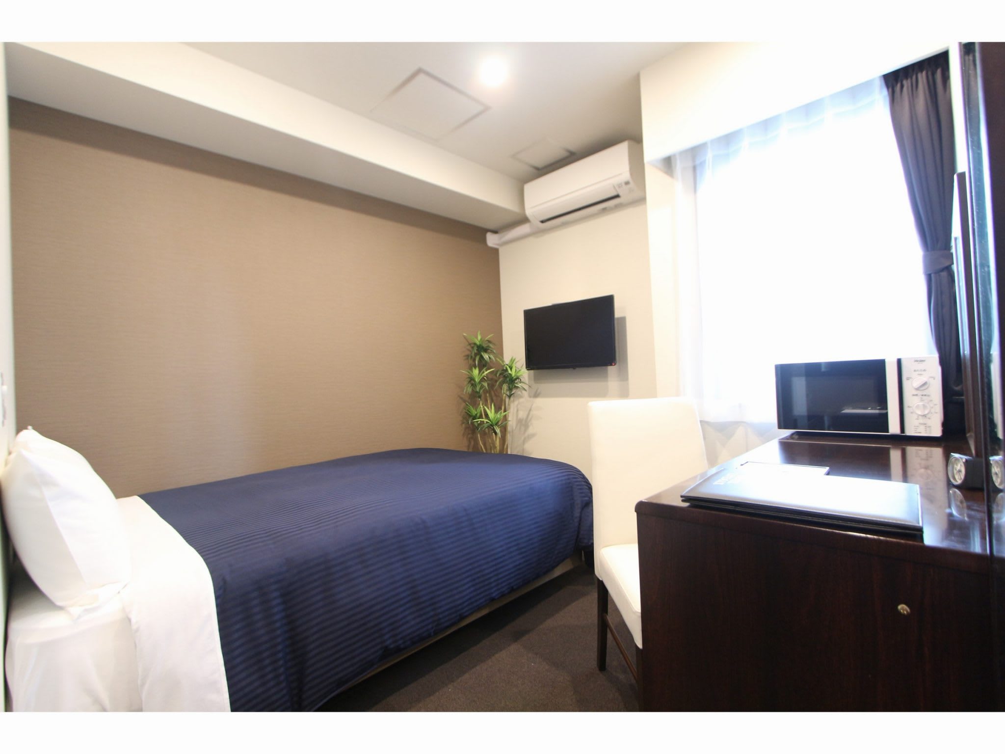 About the Type of Guest Room and Facility of「Hotel Livemax Higashi Ginza」