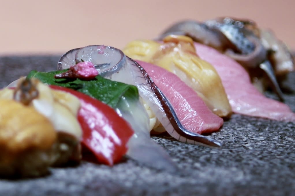 Let’s eat Omakase (Chef’s choice) nigiri course