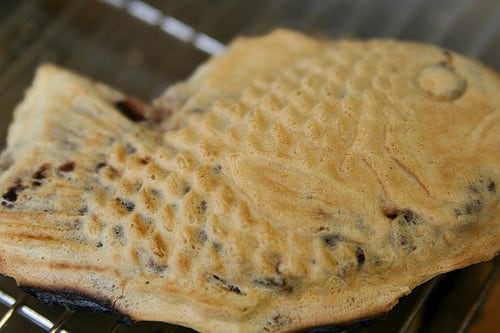 Crispy Skin Taiyaki Stuffed with Anko All the Way up to the Tail