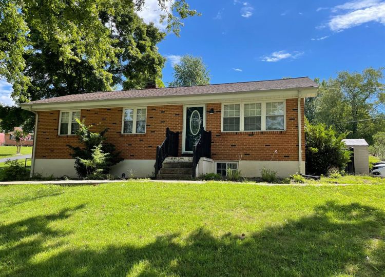 Home Lynchburg Renting