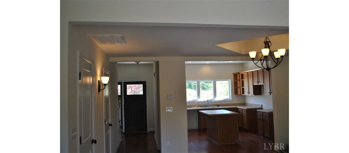 1086 Commonwealth Circle, Forest, VA